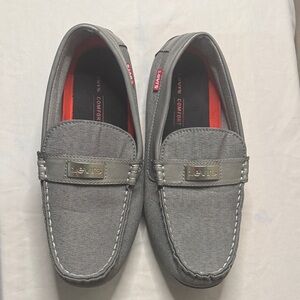 Levi's Stylish Gray Men's Slip-On Loafers